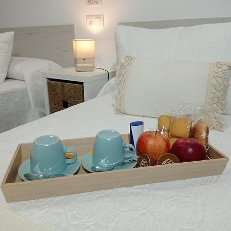 Martinez Rooms Pilgrims กัลดัส เด เรย์ส ภายนอก รูปภาพ
